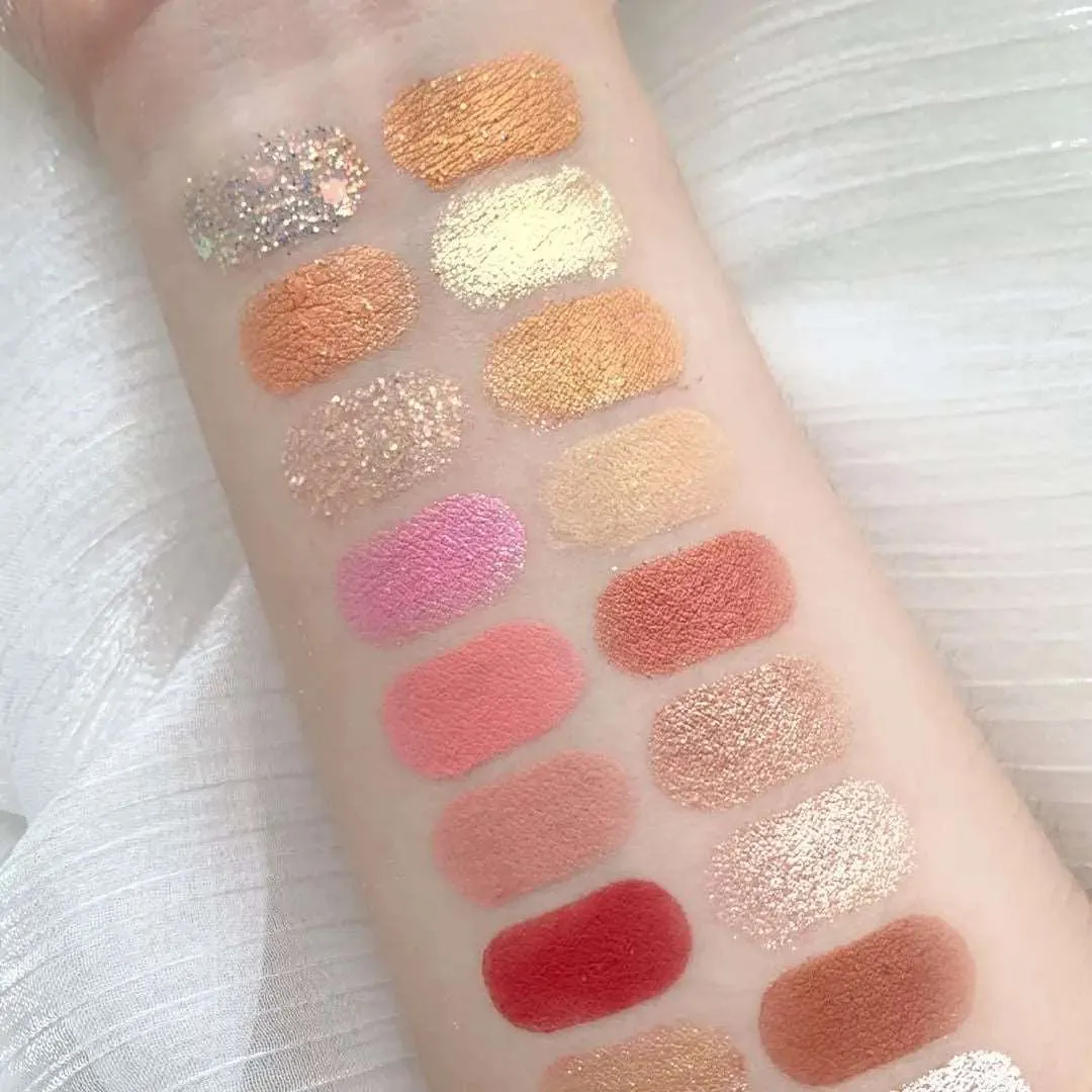 24 Colors Strawberry Girl Eyeshadow Palette Cute Cosmetics for Females