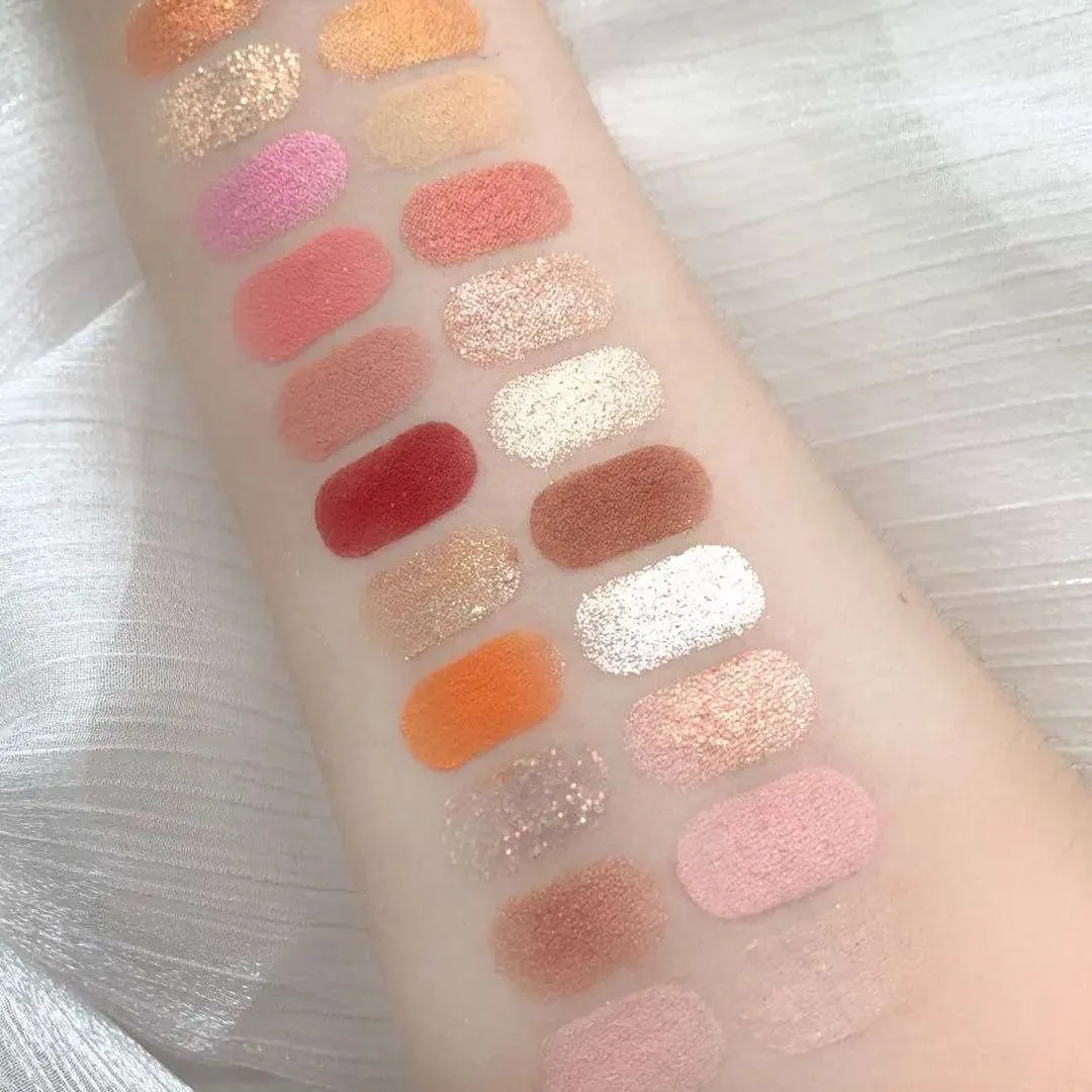 24 Colors Strawberry Girl Eyeshadow Palette Cute Cosmetics for Females