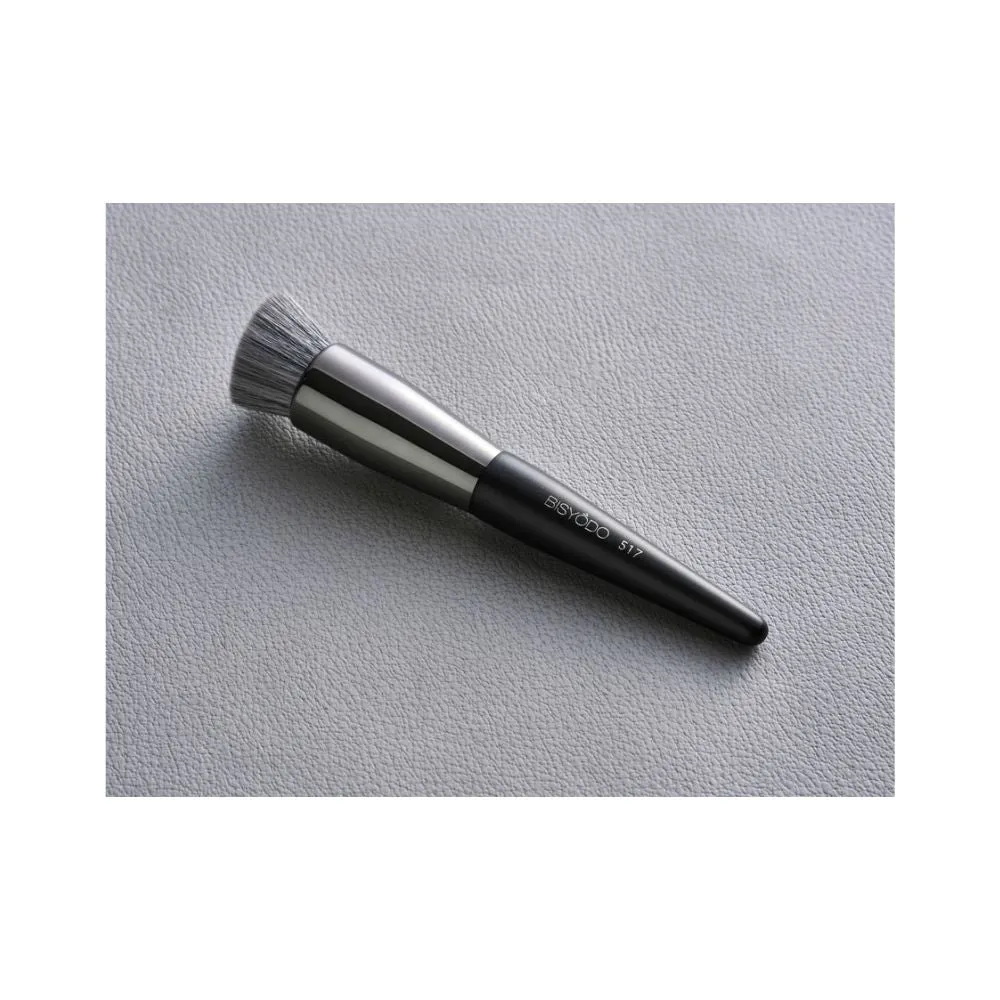 Bisyodo S-517 Liquid Foundation Brush, Shiori Series