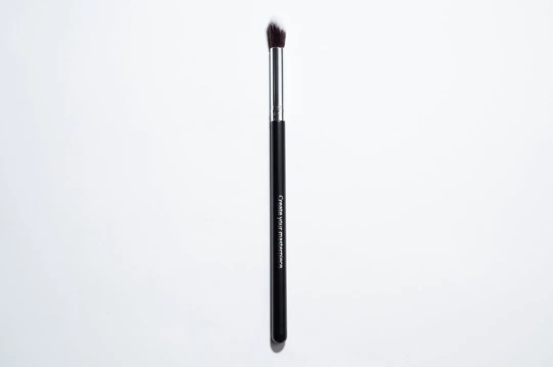Black Small Angled Contour Brush
