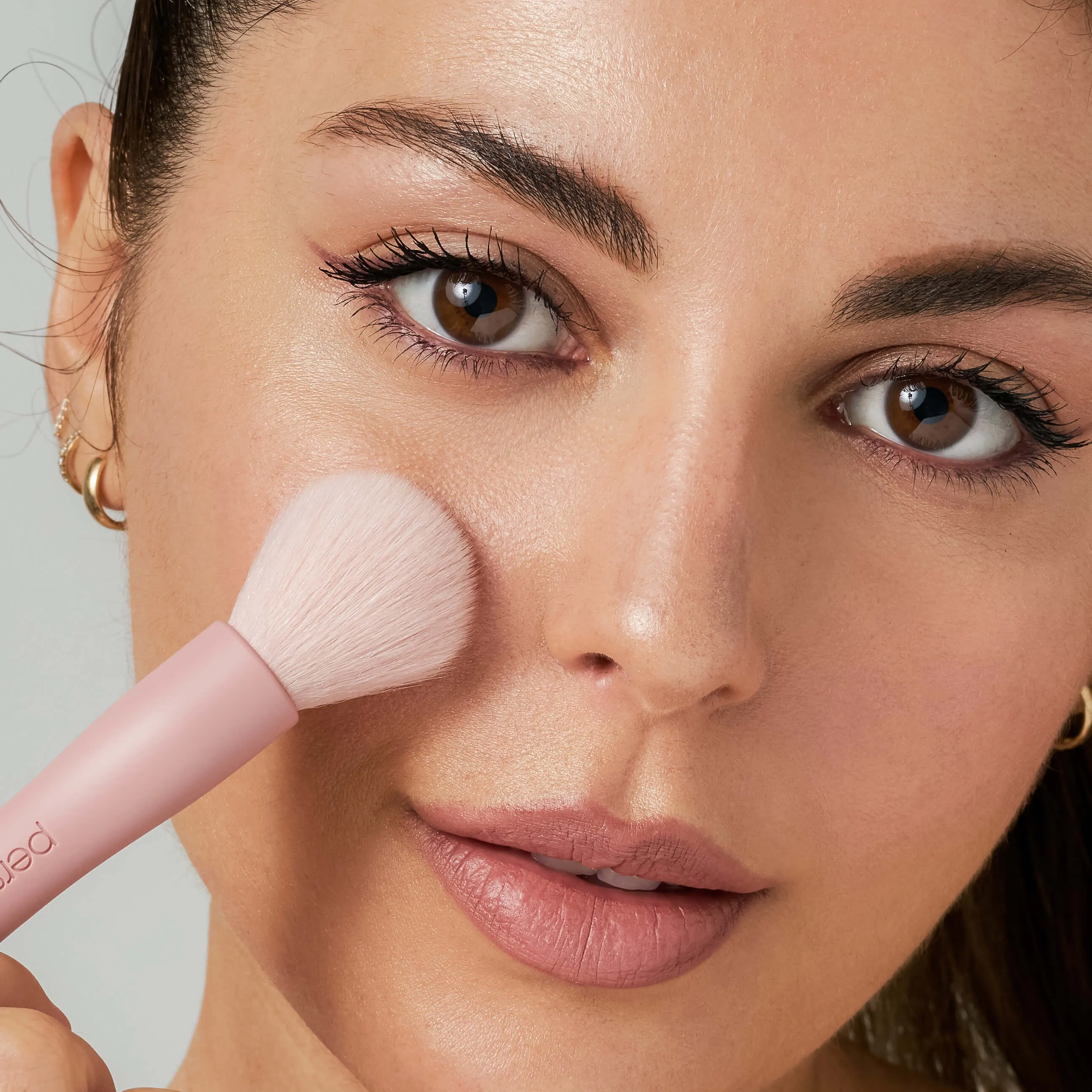 Blush Highlight Brush