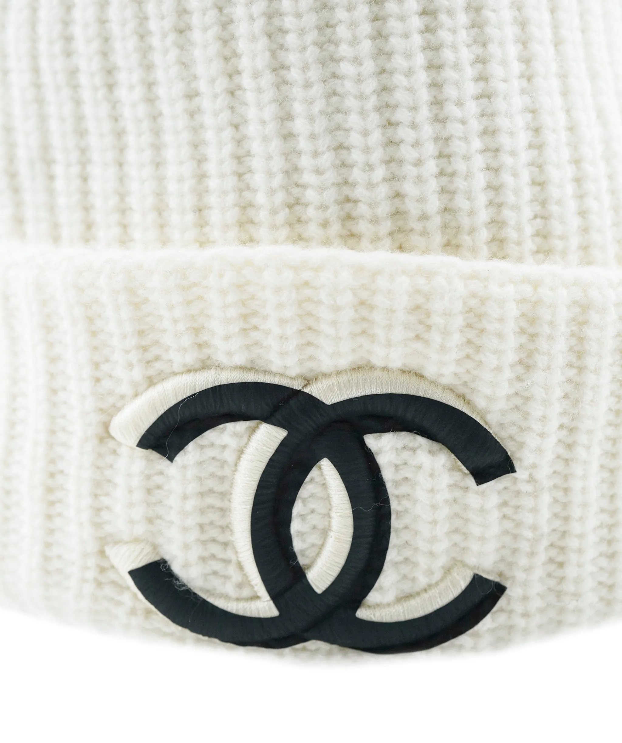 Chanel CC Cream Cashmere Beanie  ALL0530