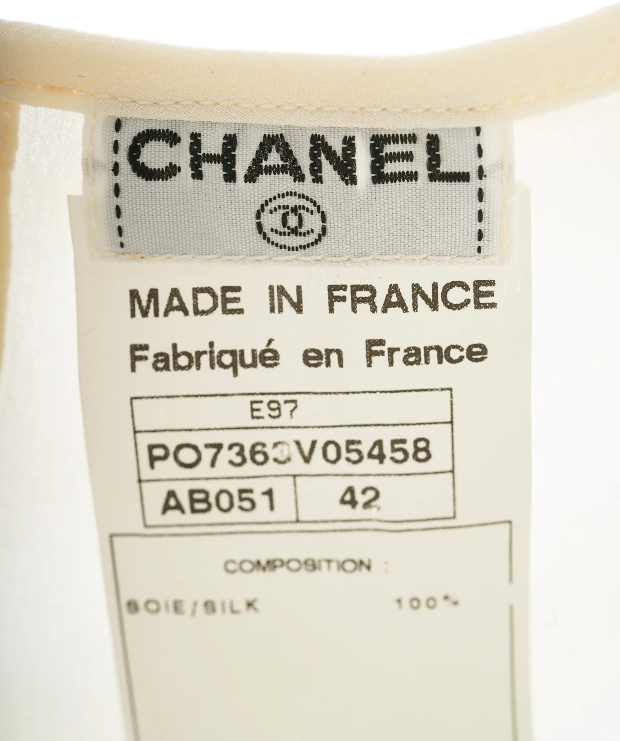 Chanel E97 CC Buttons Sleeveless Top Silk Cream ASL10442