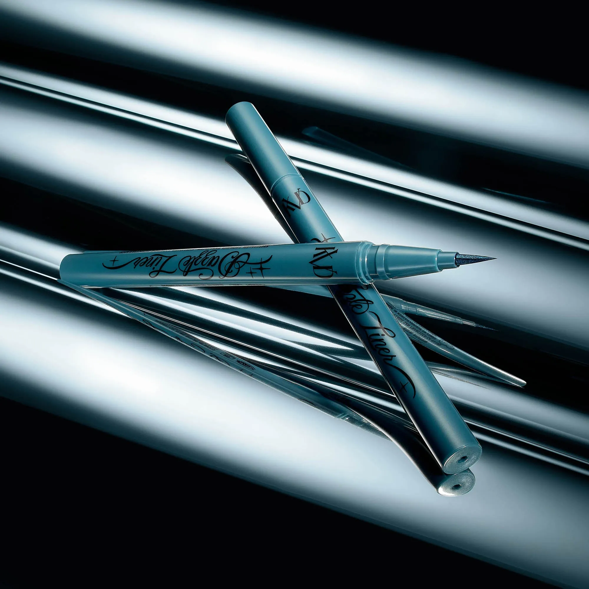 Dazzle Liner
