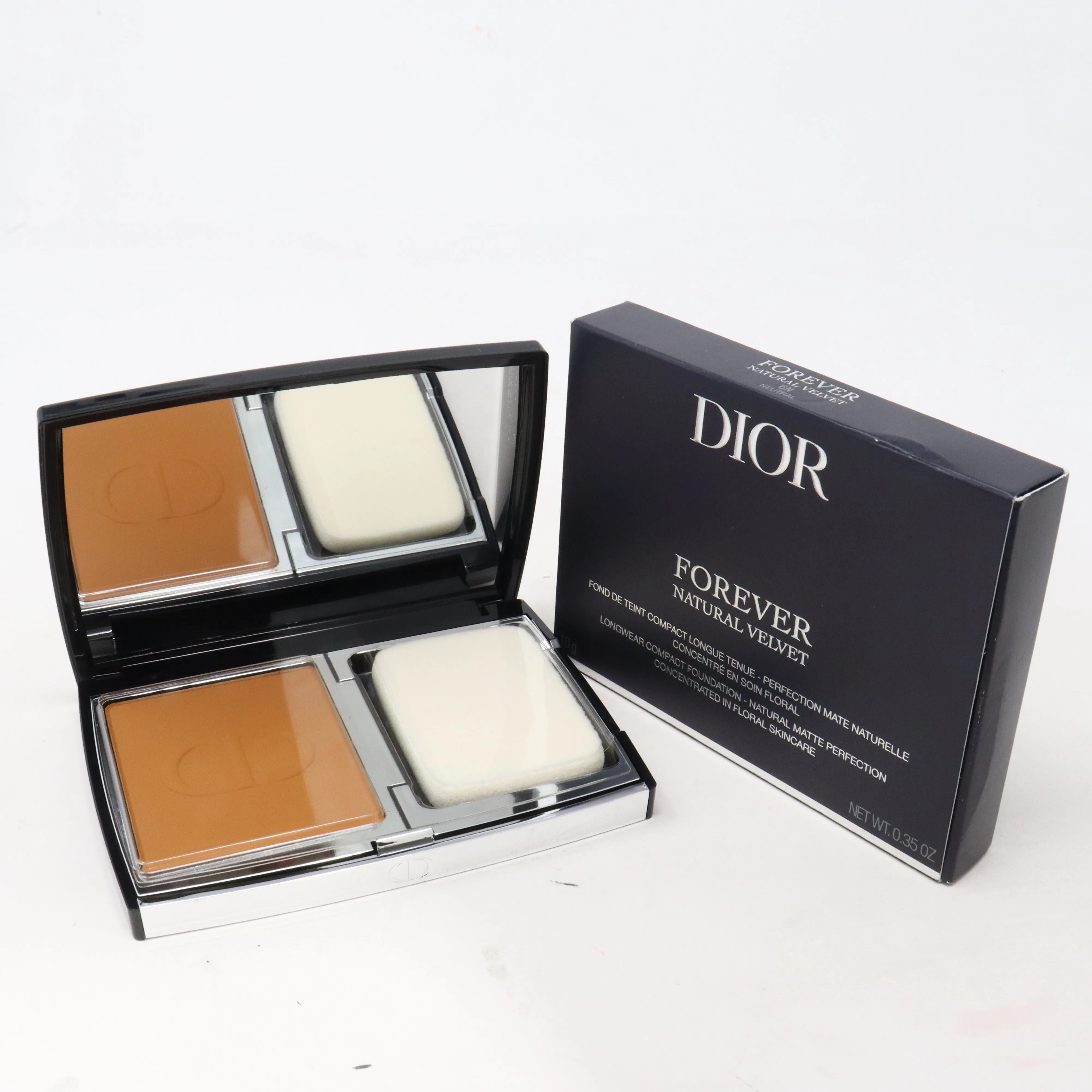 Dior Forever Natural Velvet Compact Foundation  0.35oz/10g New With Box