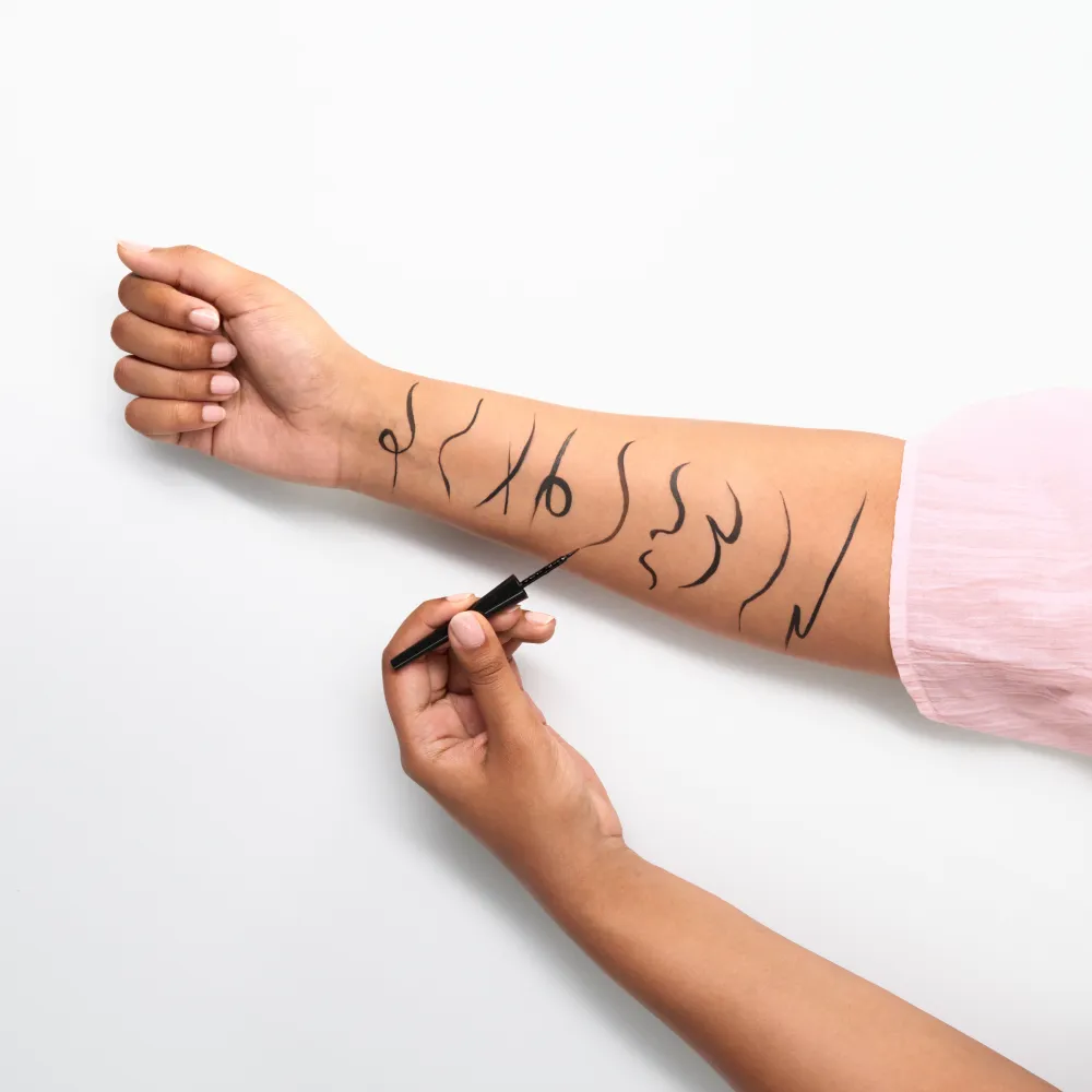 Dip Eyeliner