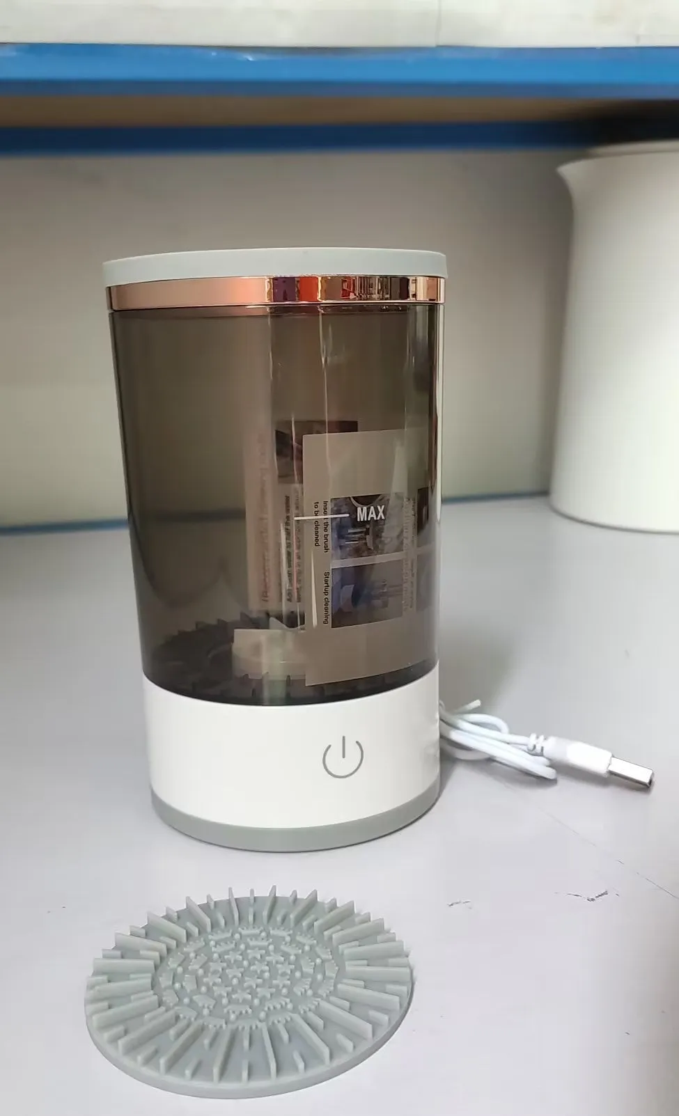Eye Shadow Brush Cleaning Tool: USB-Charging Automatic Portable Electric Makeup Brush Cleaner Machine