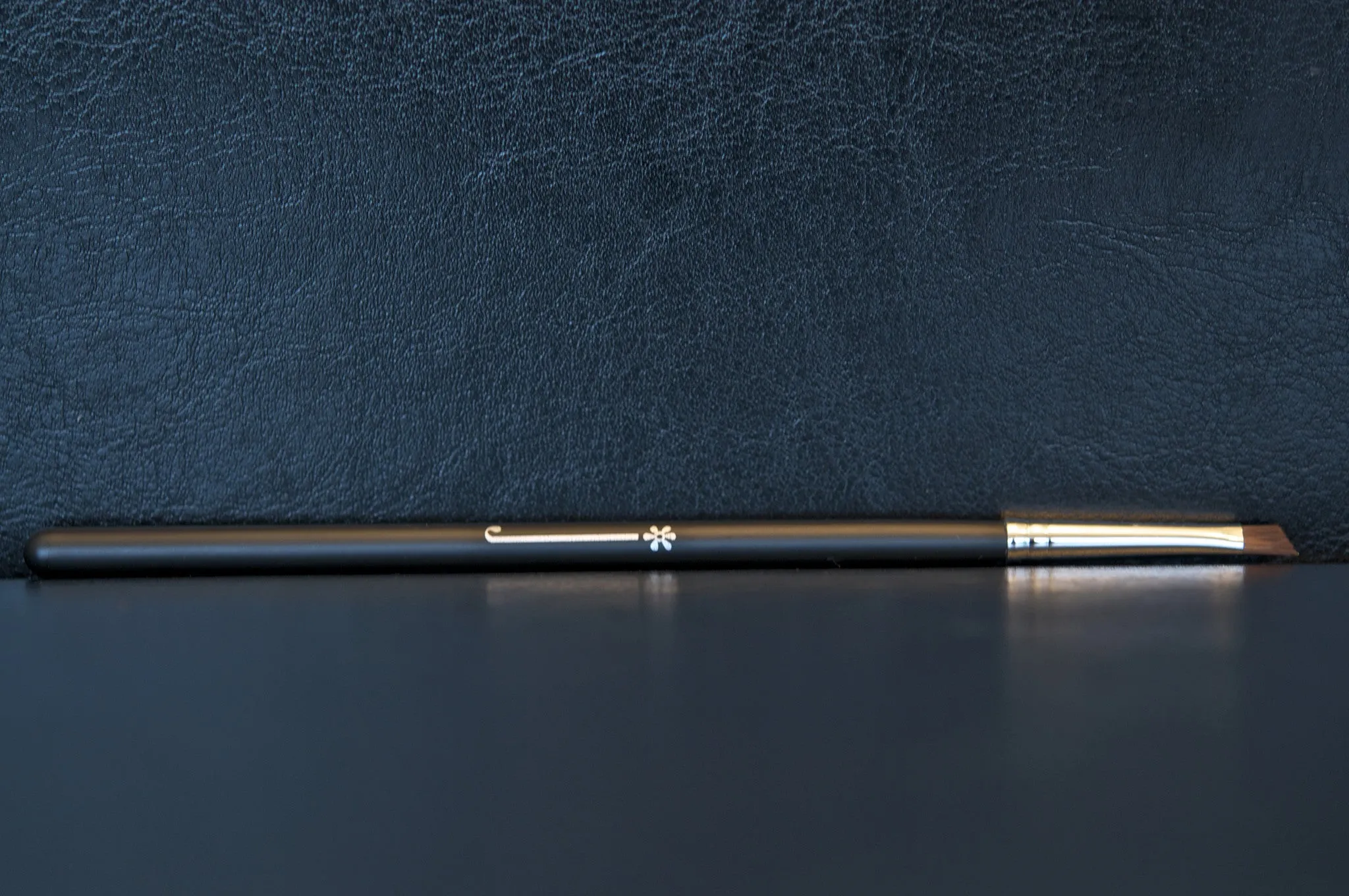 Eyeliner/Eyebrow Brush