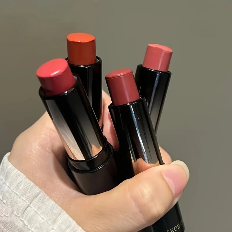 Kissable Luxe: Long-lasting Brown Lipstick