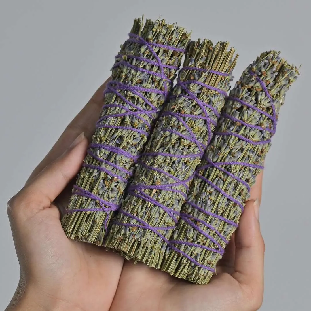 Lavender Smudge Stick (Lavandula Angustifolia)