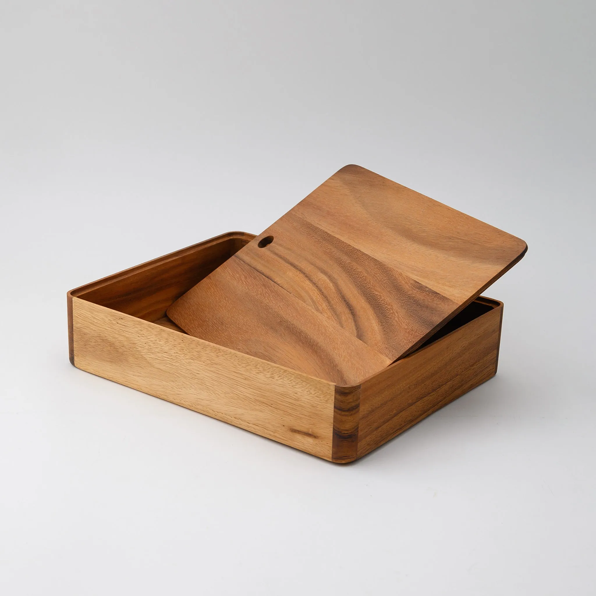 LIMPID ORGANIZER BOXES WITH LID 26 x 33 CM.