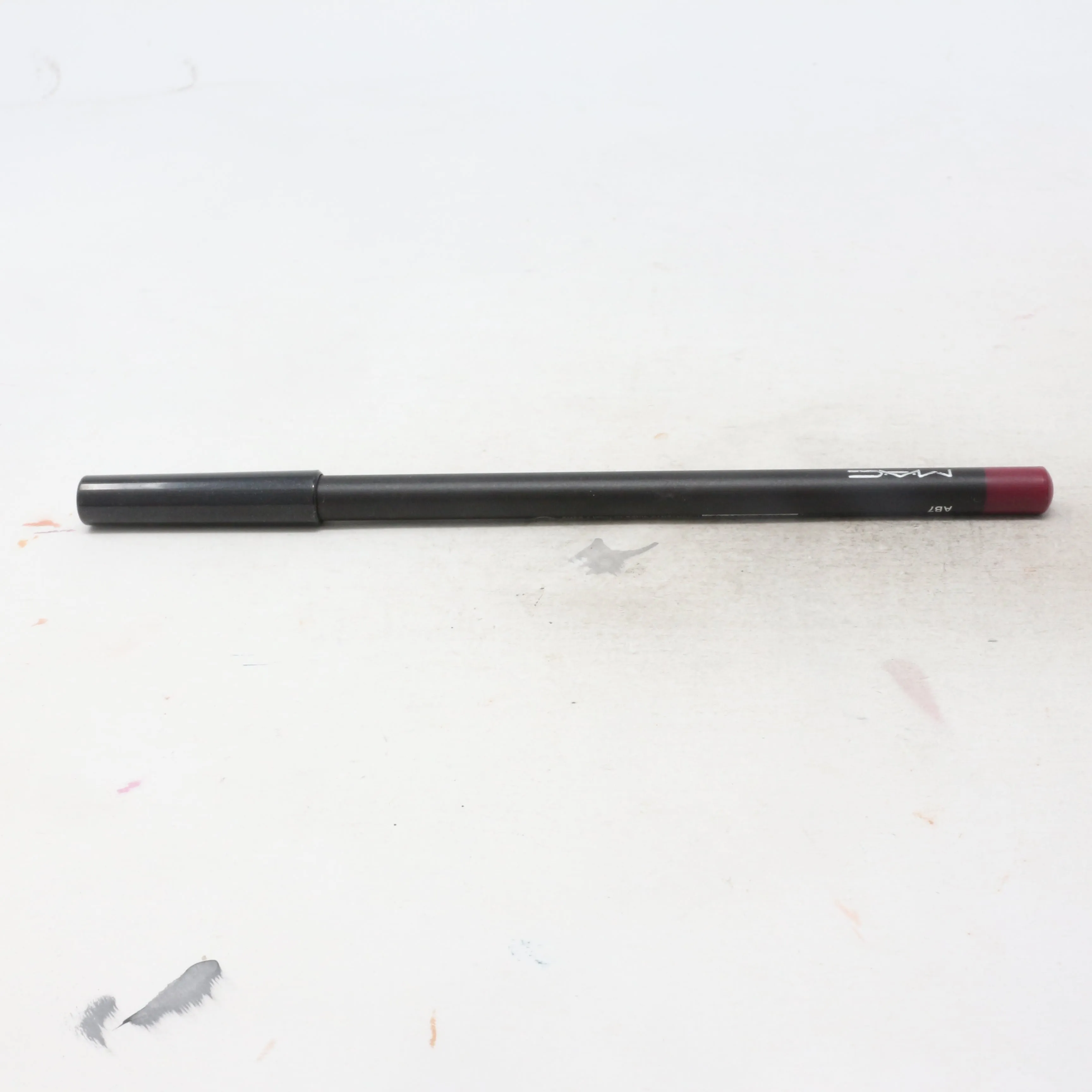 Mac Lip Pencil Beet 0.05oz/1.45g New Without Box