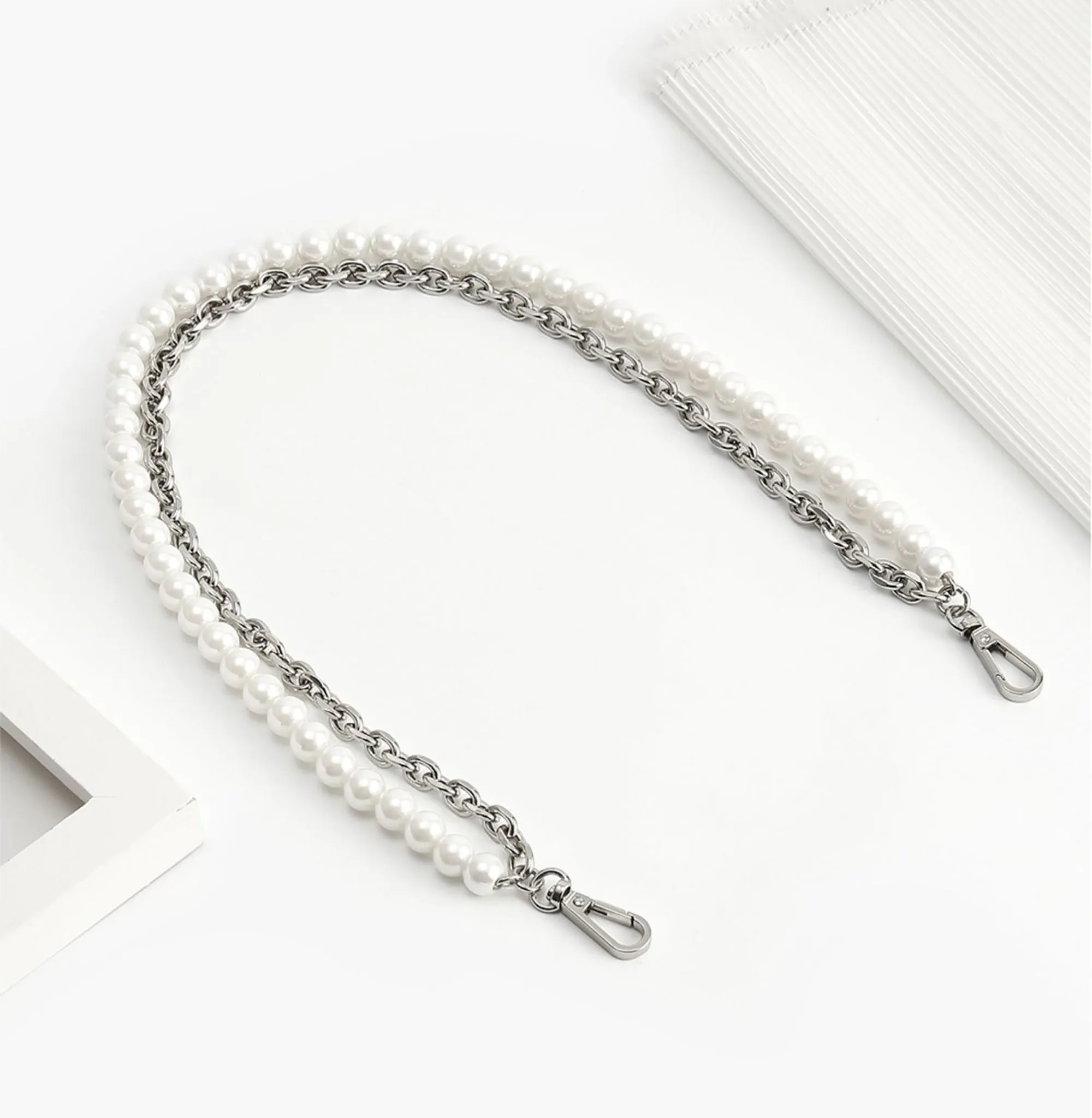 Makeup bag pearl chain accessory, short underarm chain for bag modification, metal bag chain.
