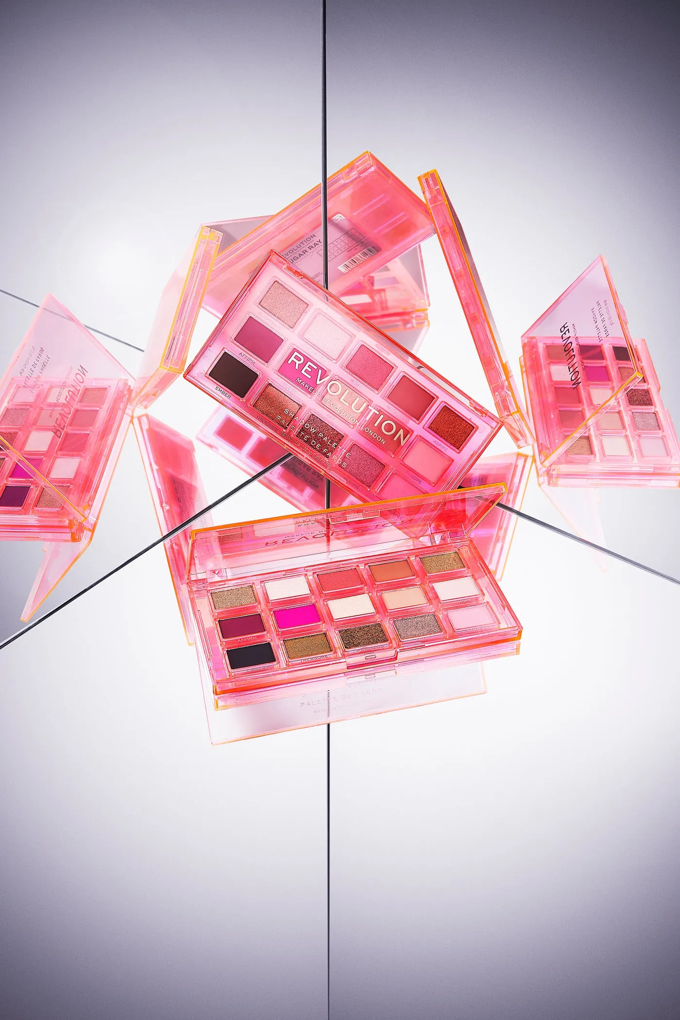 Makeup Revolution Reflective Palette Sugar Ray