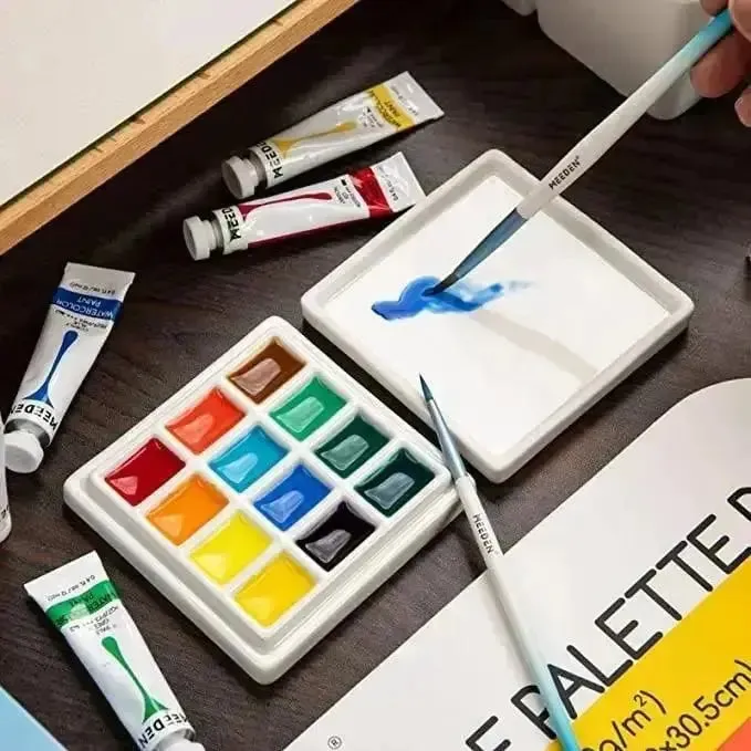 MEEDEN 12-Well Ceramic Paint Palette with Cover