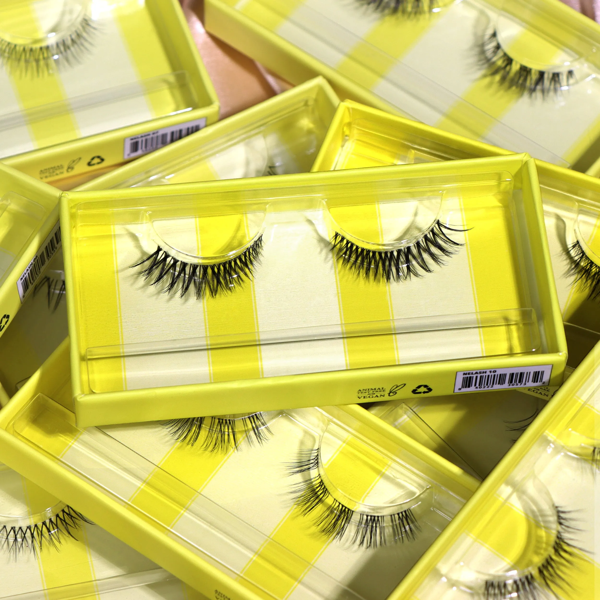 Natural Effect Bionic Vegan Faux Lashes (001, Pop!)