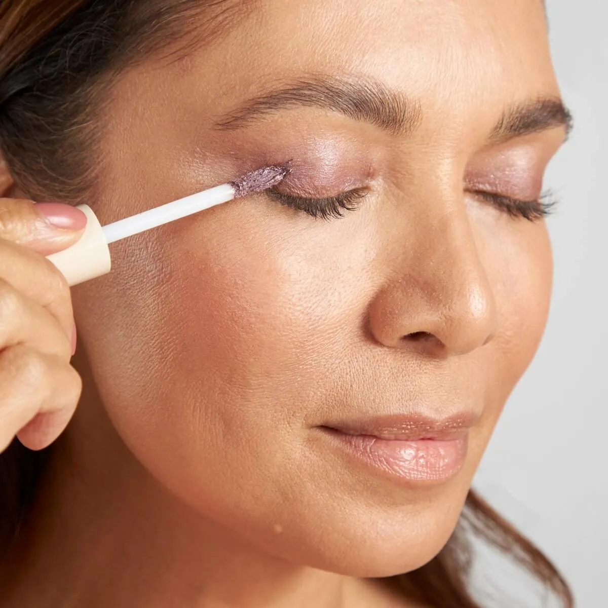 On Point Tint Creamy Eyeshadow & Primer with Peptides