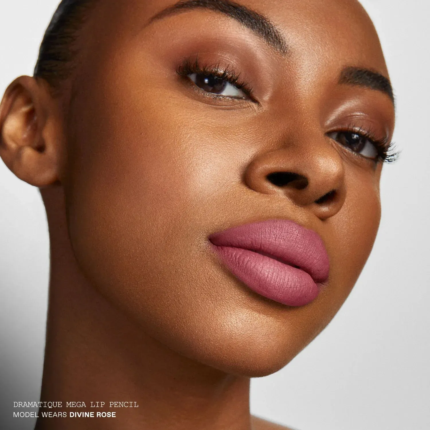 Pat McGrath Dramatique Mega Lip Pencil DivineRose (Warm Mauve Rose)