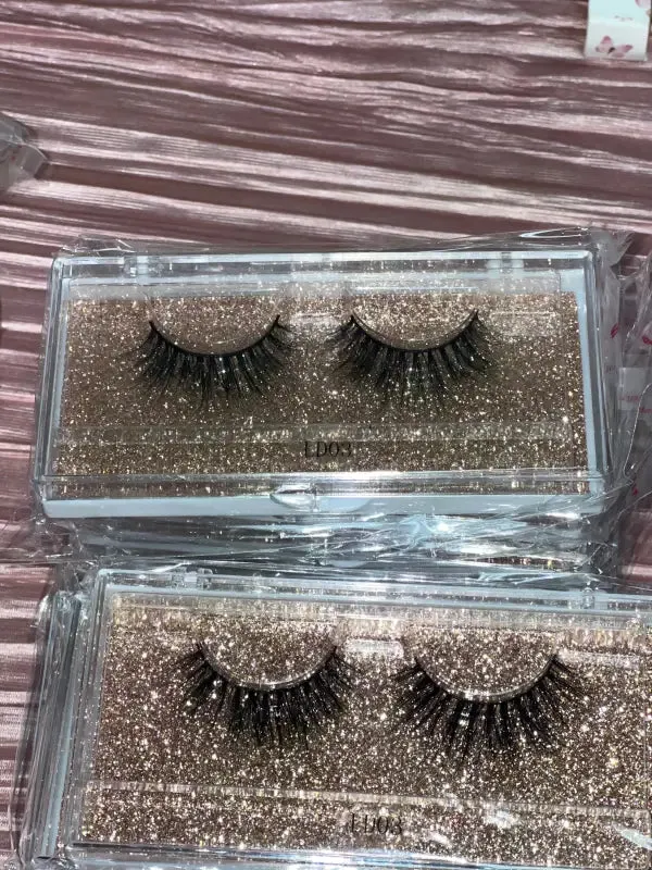 Premium Natural Lash Extensions | Naturally Beautiful & Lightweight