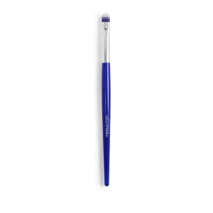 Relove By Revolution Brush Queen Flat Crease Eye Brush