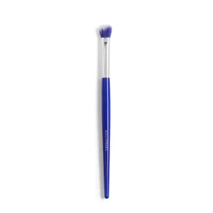 Relove By Revolution Brush Queen Fluffy Blending Brush