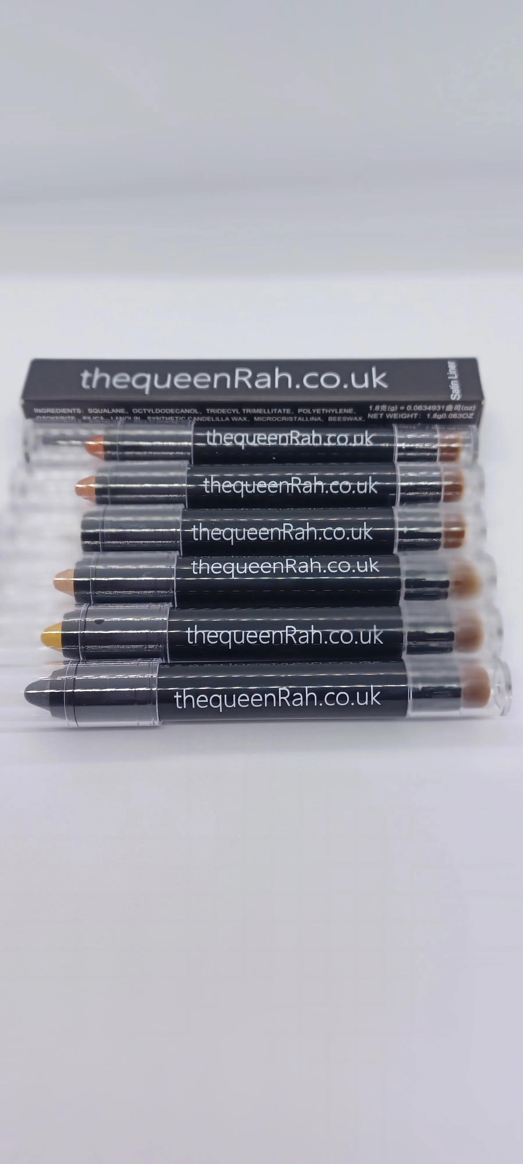 Satin eye-shadow & with brush