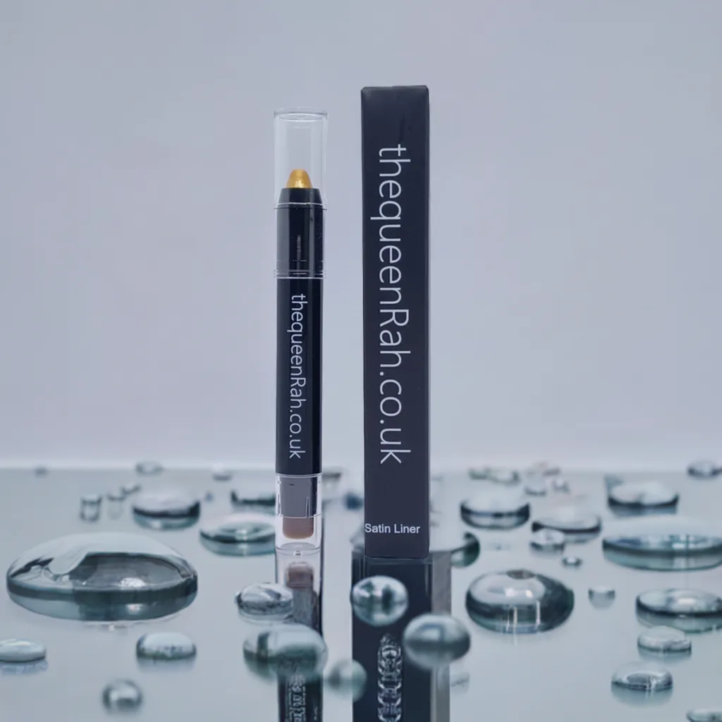 Satin eye-shadow & with brush