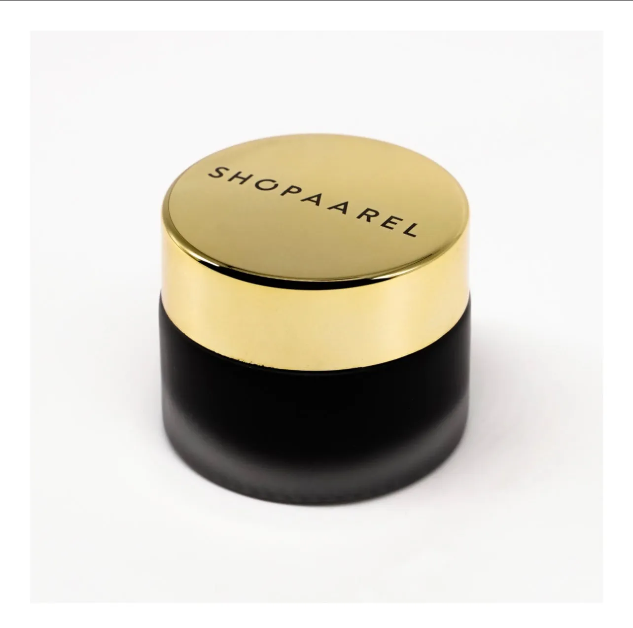 Shopaarel Gel Eyeliner



-Intense colour
-Long lasting, clean results
-12-hour wear
-Formula enriched with
intense black pigments