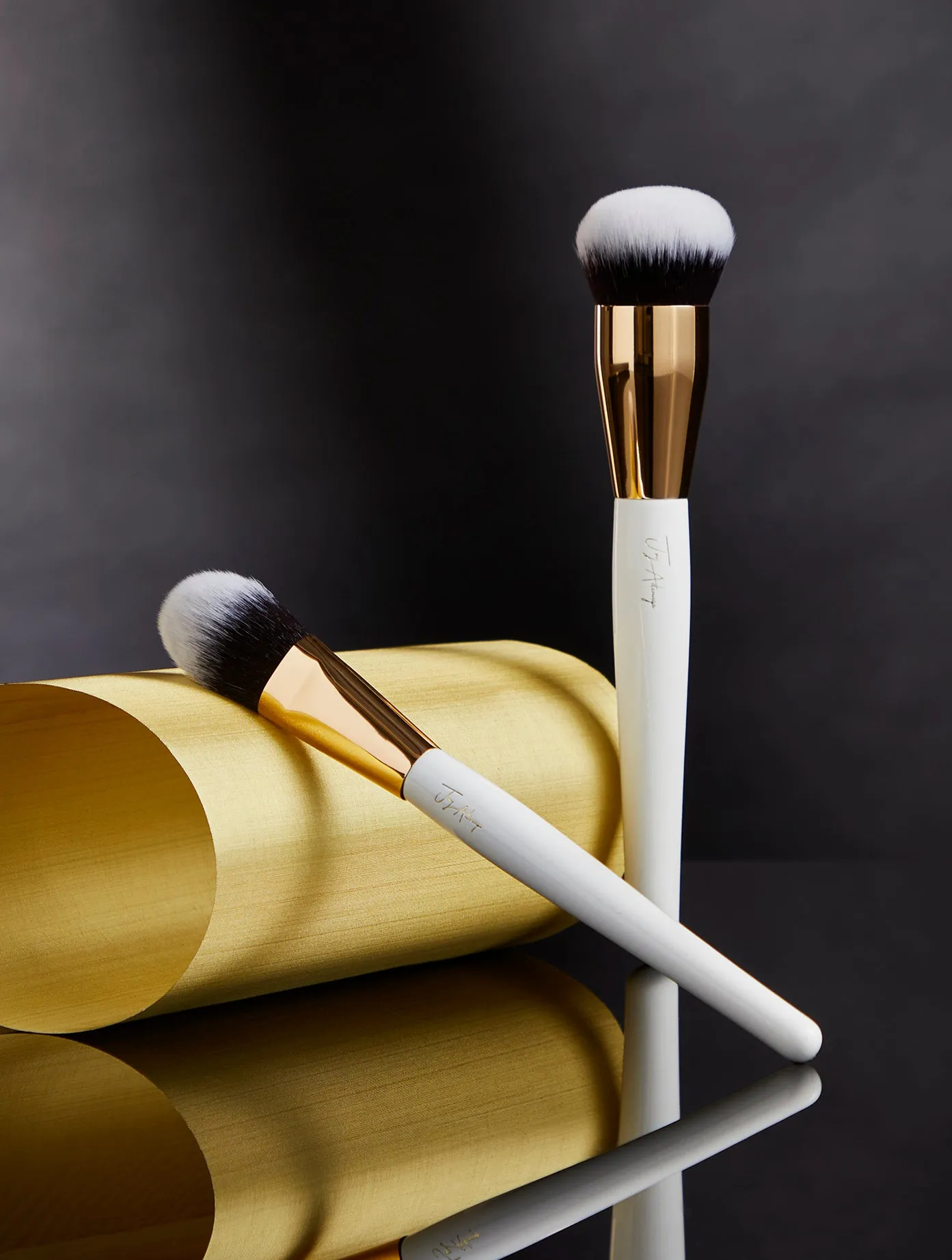 The Foundation Helper Set
