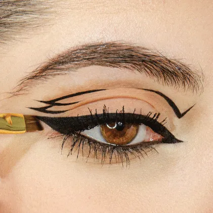 The Wingmaster Dual Sided Eyeliner Brush