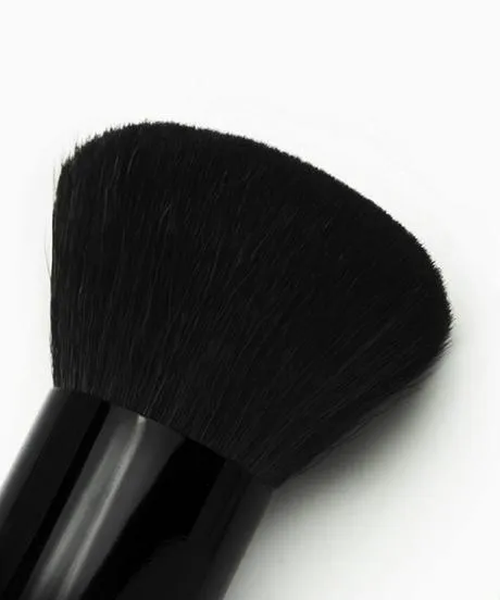 Volume Cheek Brush
