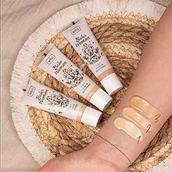 Wibo boho woman 2 in 1 cream & foundation 25g